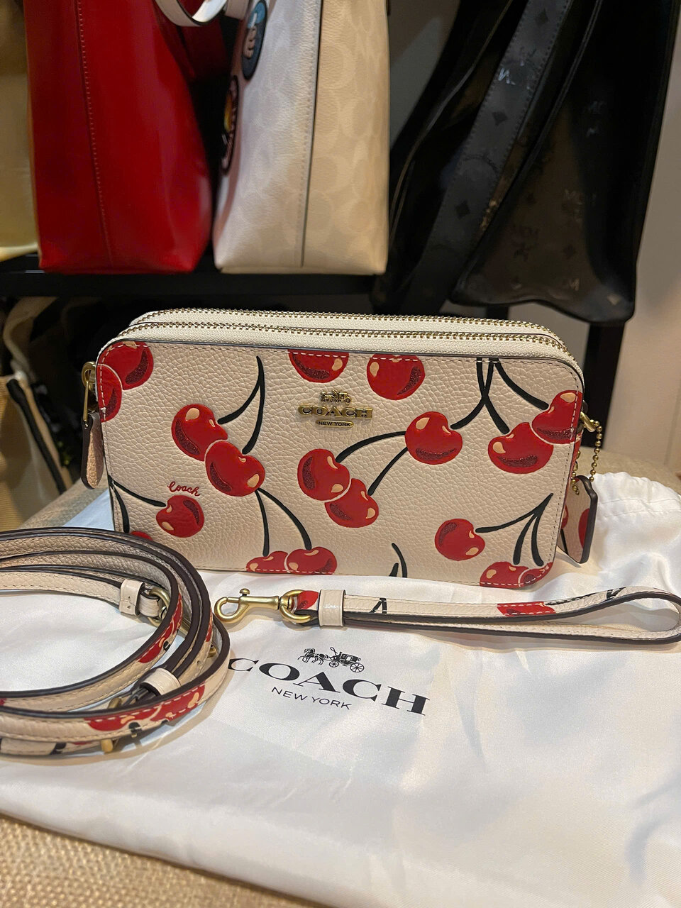 [25-010055] COACH Kira Crossbody With Cherry CA139 - Thumbnail 3